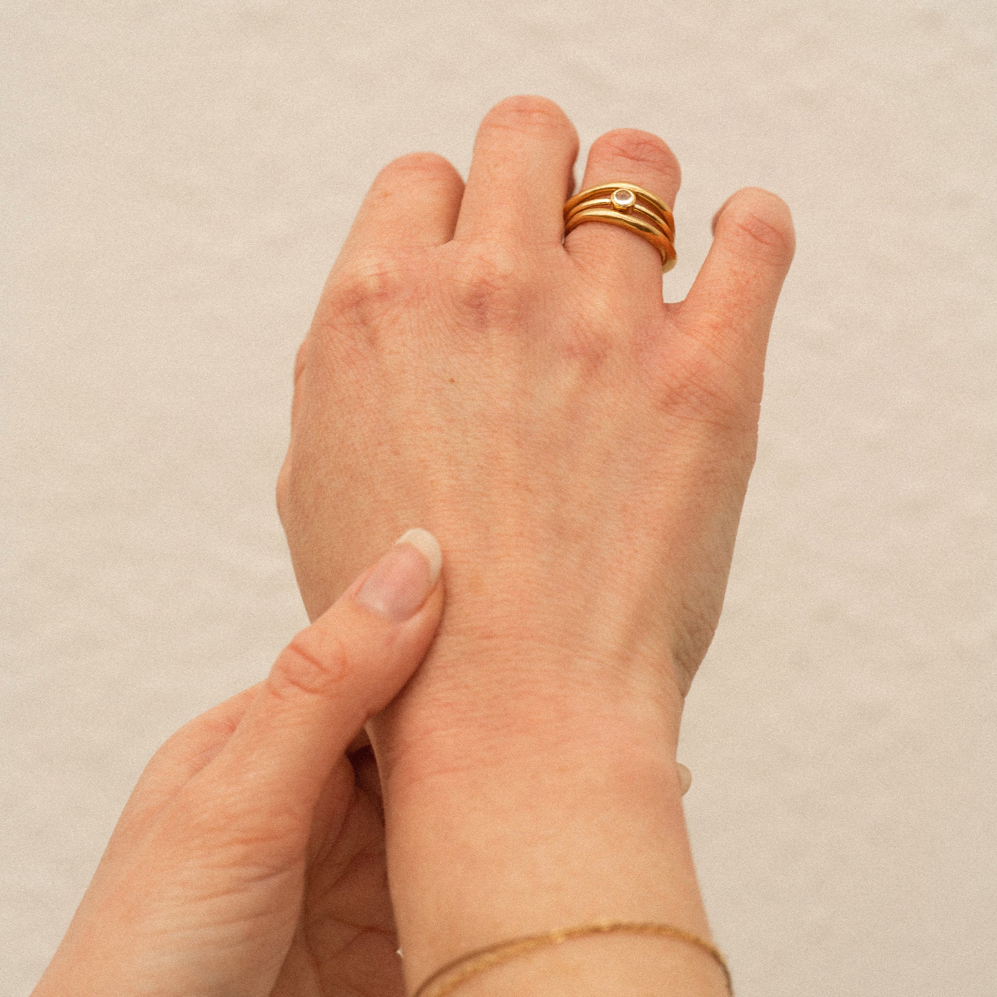 Quartz Mano Ring - Image 3